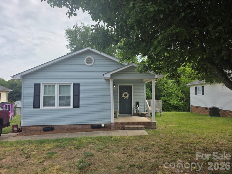 220 Alabama Ave, Bessemer City, NC 28016