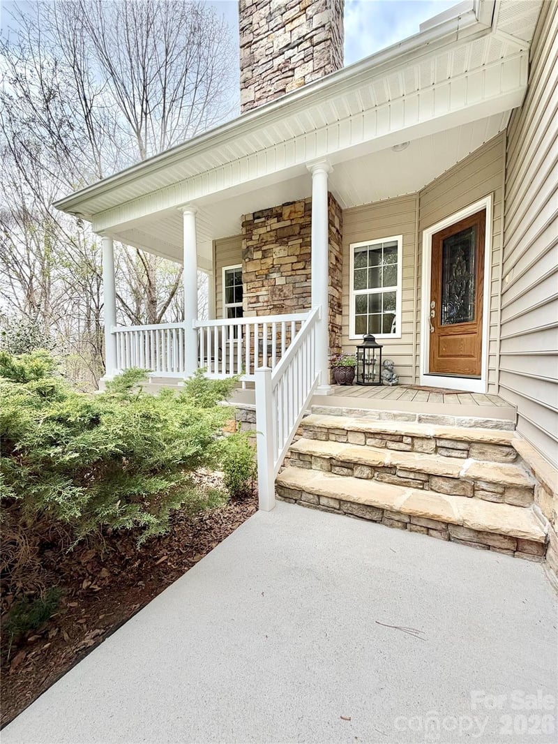 164 Ridge Point Dr, Stony Point, NC 28678