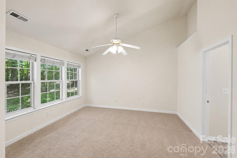 6213 Nevin Rd, Charlotte, NC 28262