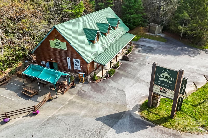 10932 Rosman Hw, Lake Toxaway, NC 28747