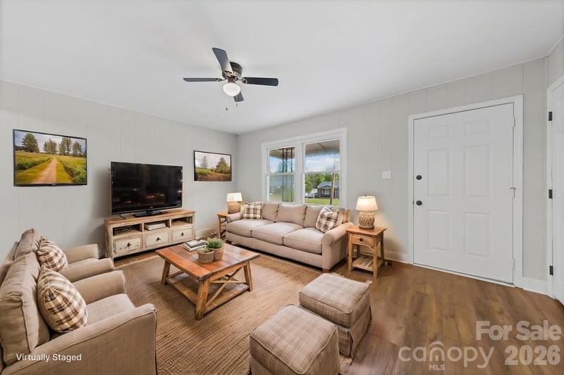 661 Kilborne Dr, Gastonia, NC 28052