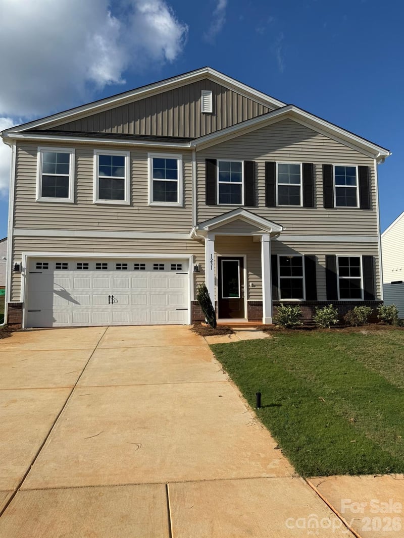 1231 Bansal Dr, Charlotte, NC 28215