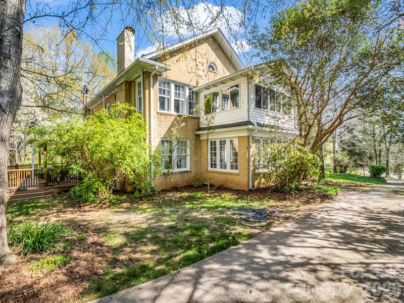 527 Main St, Rutherfordton, NC 28139