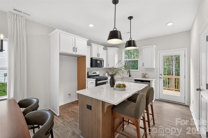 10345 Lakeshore Dr #84, Lancaster, SC 29720