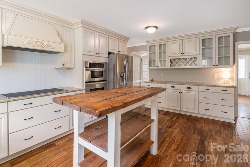 2200 Armstrong Park Dr, Gastonia, NC 28054