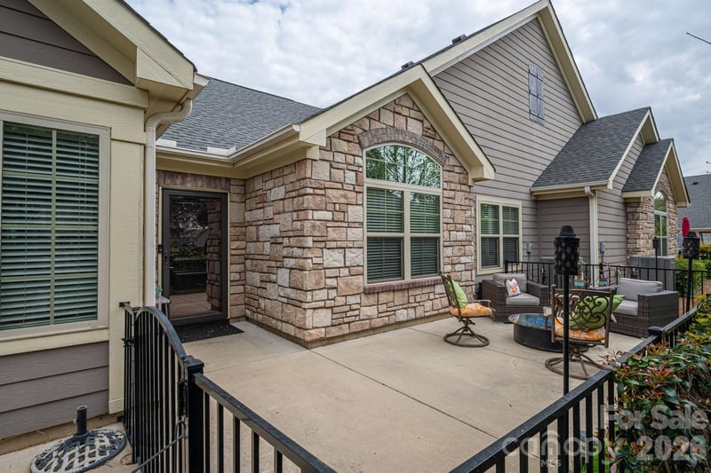 1434 Somersby Cir, Gastonia, NC 28054