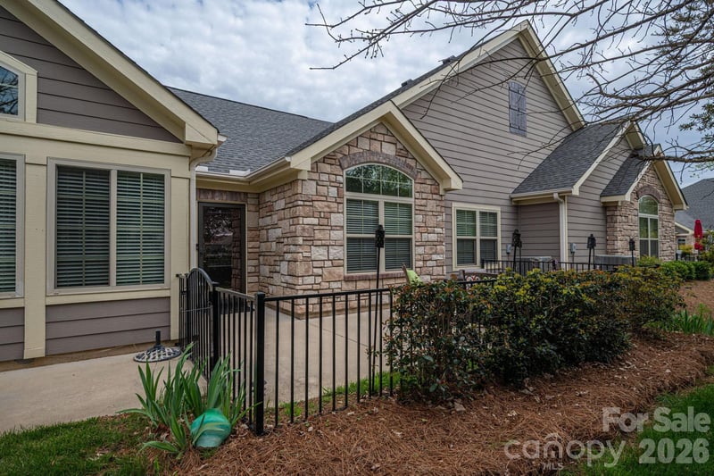 1434 Somersby Cir, Gastonia, NC 28054