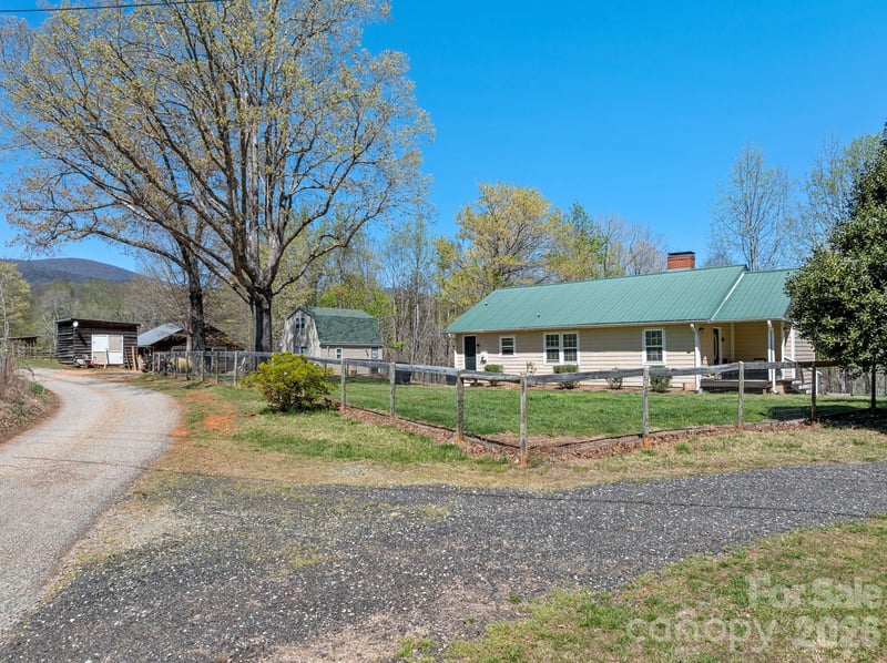 1434 Lake Adger Rd, Mill Spring, NC 28756