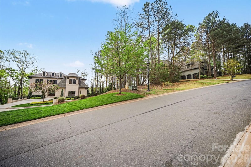 3217 Lake Pointe Dr, Belmont, NC 28173