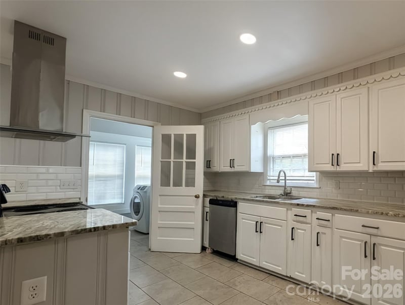 505 Williams St, Lake City, SC 29560