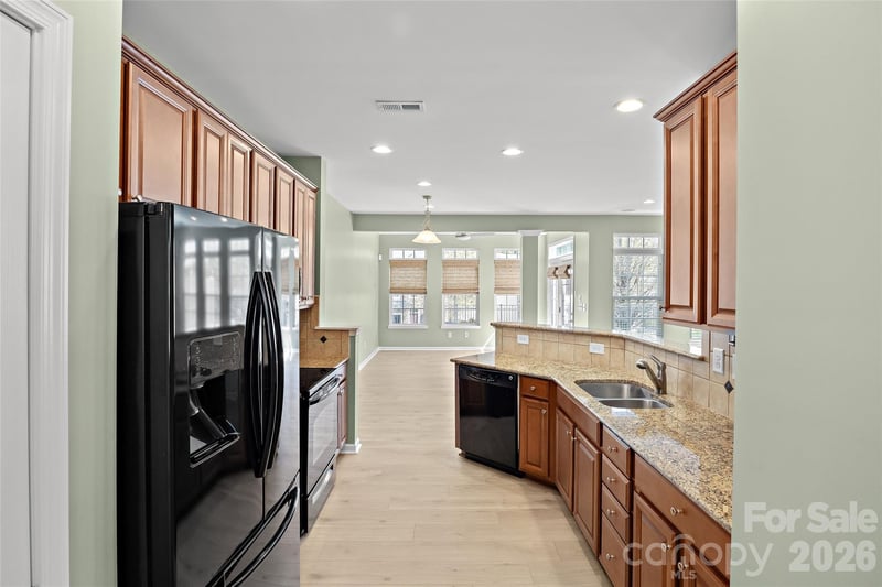 9548 Birkwood Ct, Charlotte, NC 28278