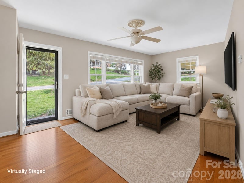 1091 16th Ave, Hickory, NC 28601