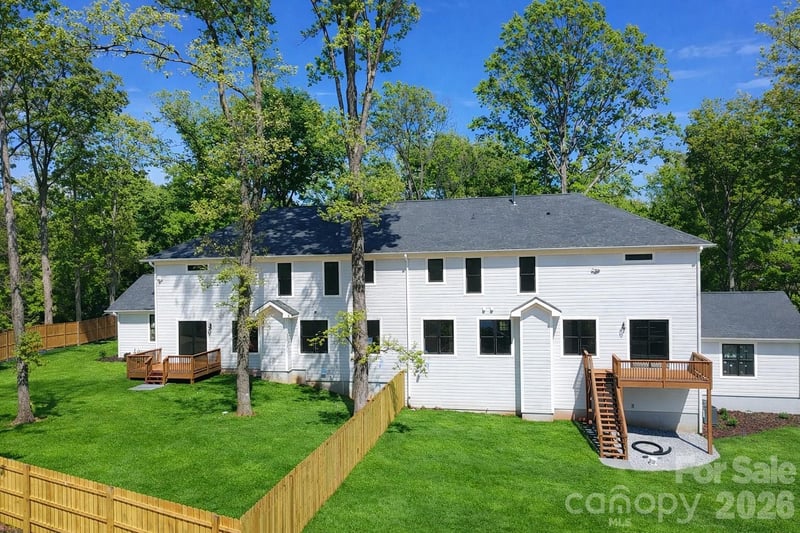 4304 Tangle Dr, Charlotte, NC 28211