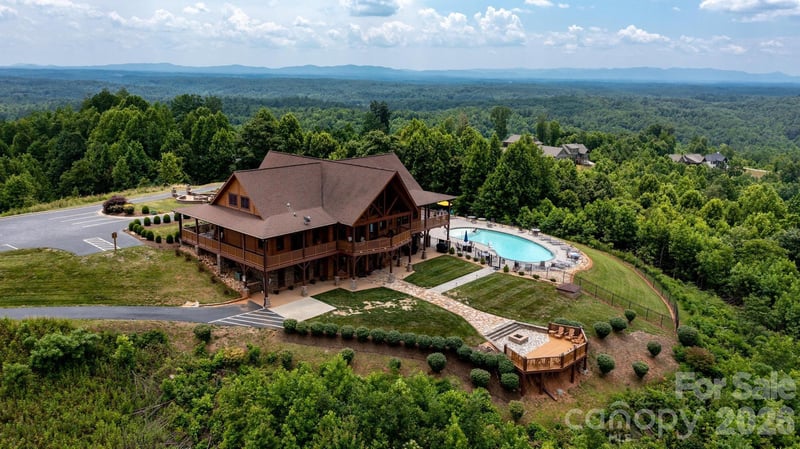 4420 Walnut Ridge Dr, Lenoir, NC 28645