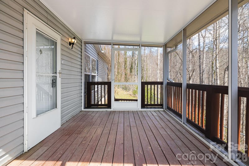 403 Youngs Gap Rd, Fletcher, NC 28732