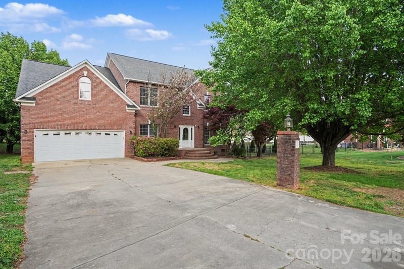 125 Pointer Ct, Concord, NC 28025