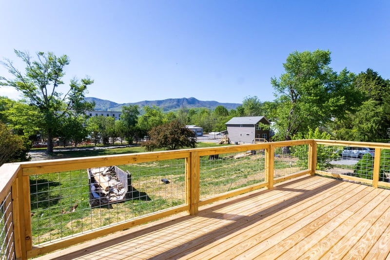 46 Vance Ave, Black Mountain, NC 28711
