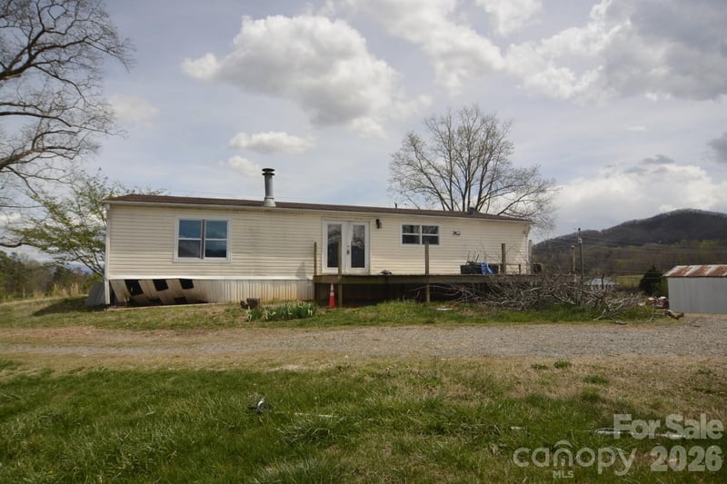 537 Old Newfound Rd, Leicester, NC 28748