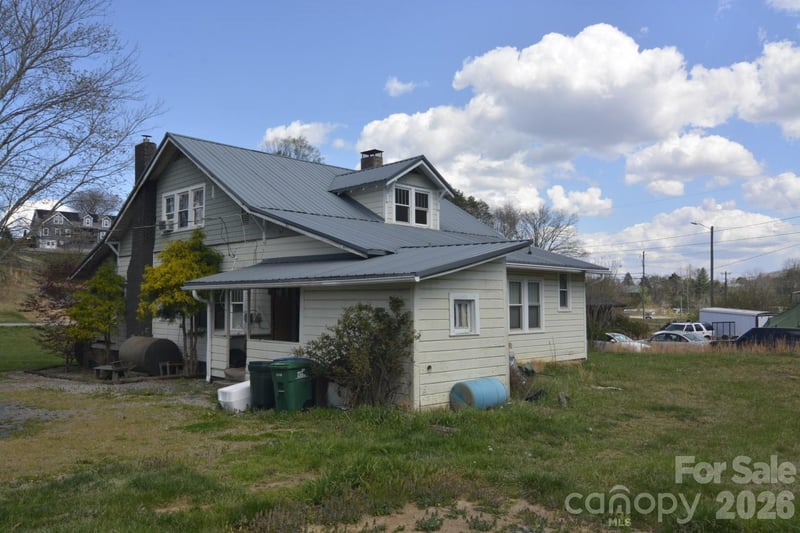 2710 New Leicester Hw, Leicester, NC 28748