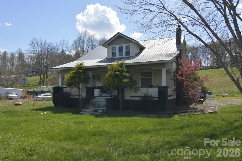 2710 New Leicester Hw, Leicester, NC 28748