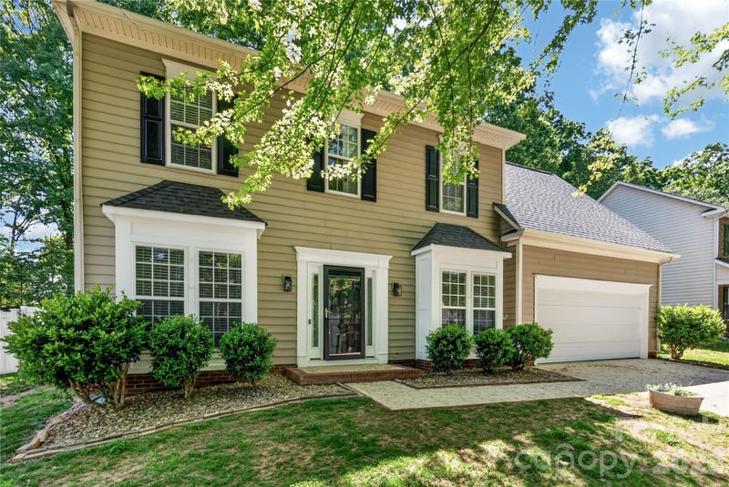 134 Meadow Pond Ln, Mooresville, NC 28117