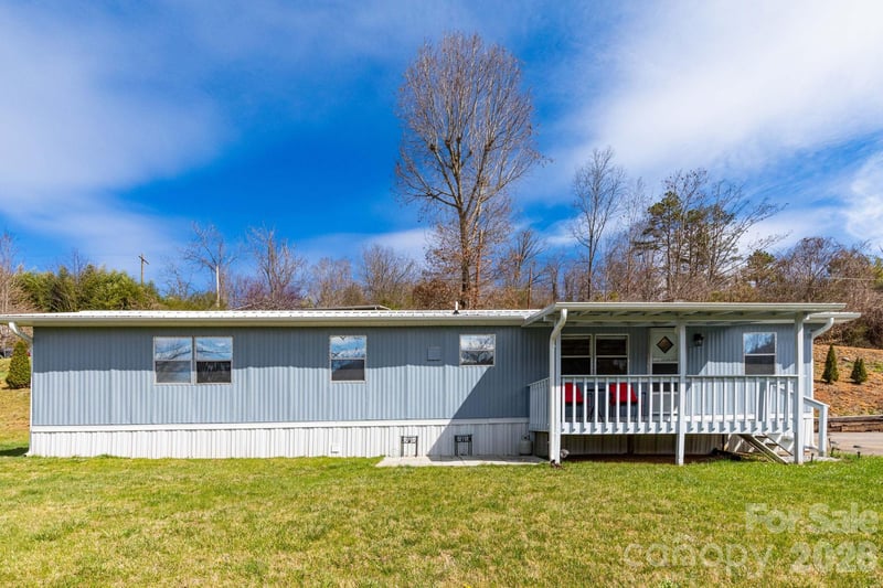20 Ox Creek Rd, Weaverville, NC 28787