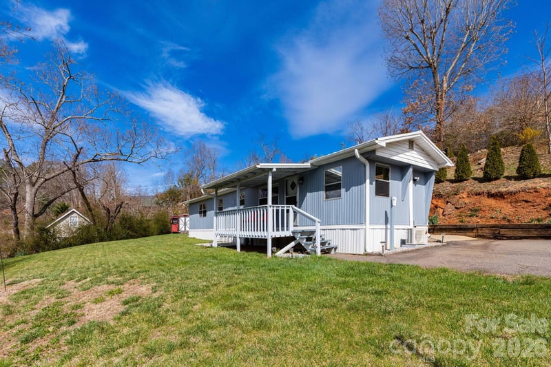 20 Ox Creek Rd, Weaverville, NC 28787