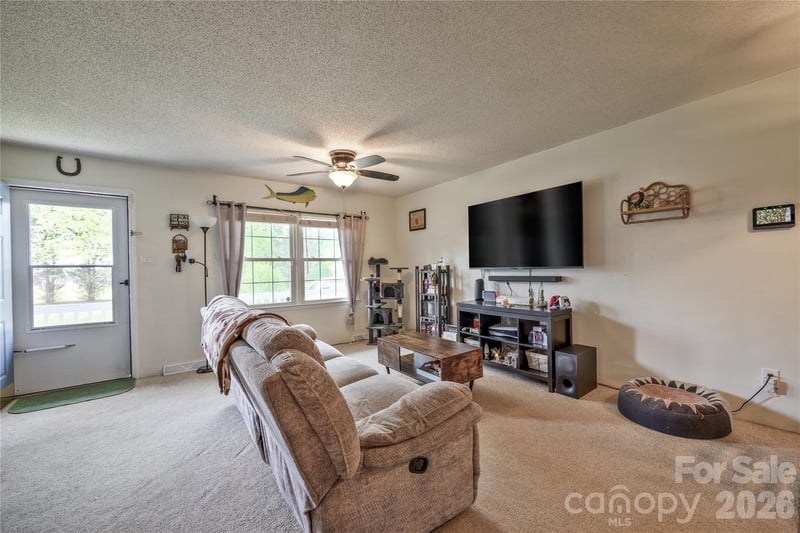 130 Fort Dobbs Rd, Statesville, NC 28625