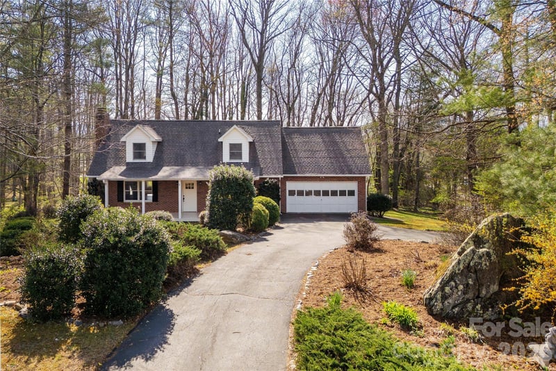 9 Justin Dr, Etowah, NC 28729