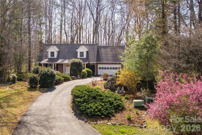 9 Justin Dr, Etowah, NC 28729