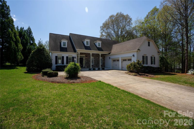 167 Spring Forest Dr, Statesville, NC 28625