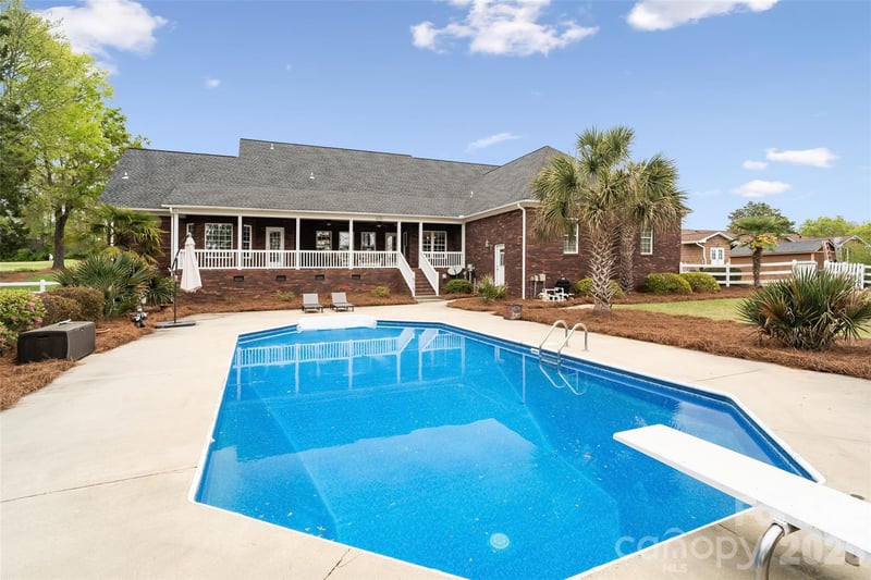172 Fairway Cir, Rock Hill, SC 29730