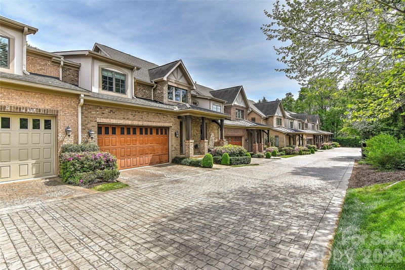 5909 Tred Avon Ct, Charlotte, NC 28226