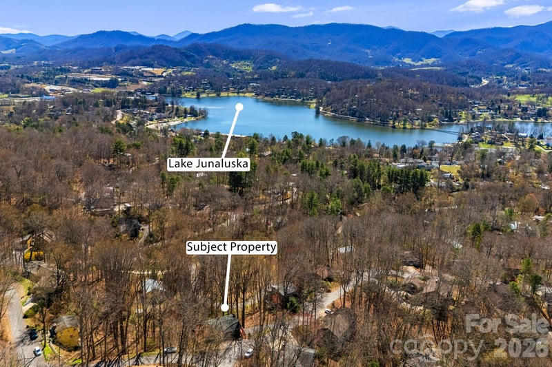 300 Francis Asbury Rd, Waynesville, NC 28785