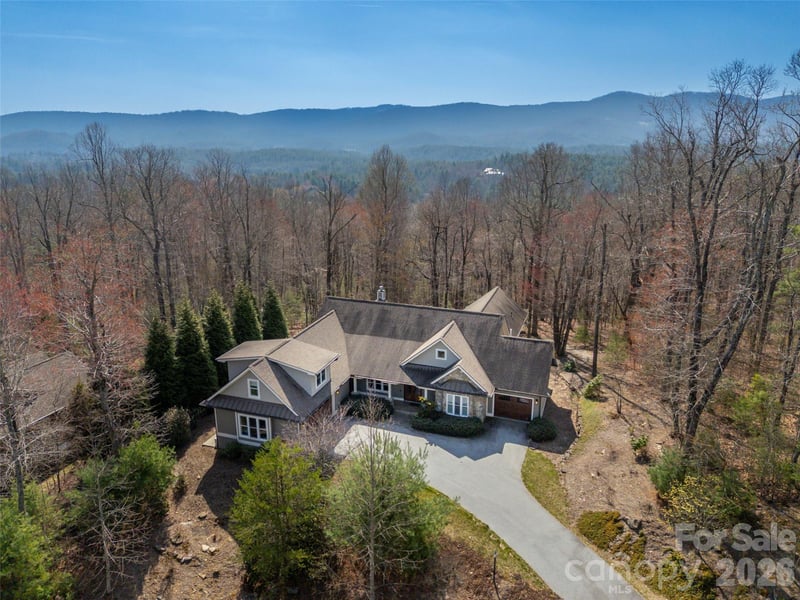 439 Monarch Rd, Hendersonville, NC 28739