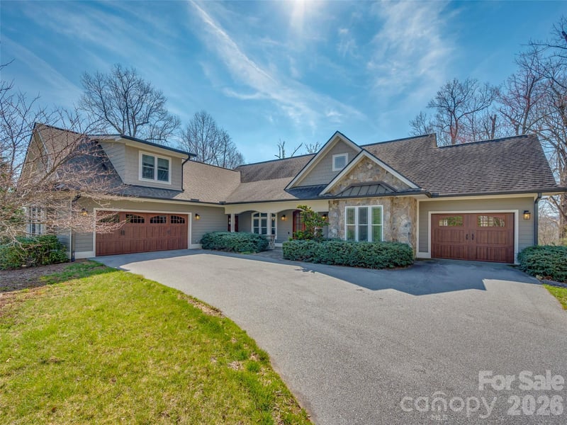439 Monarch Rd, Hendersonville, NC 28739