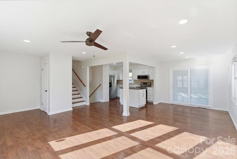 5810 Red Carriage Ln, Charlotte, NC 28212