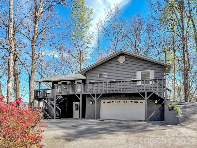 400 Indian Trl, Franklin, NC 28734