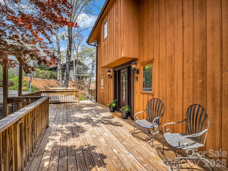 307 Watership Rd, Lake Lure, NC 28746