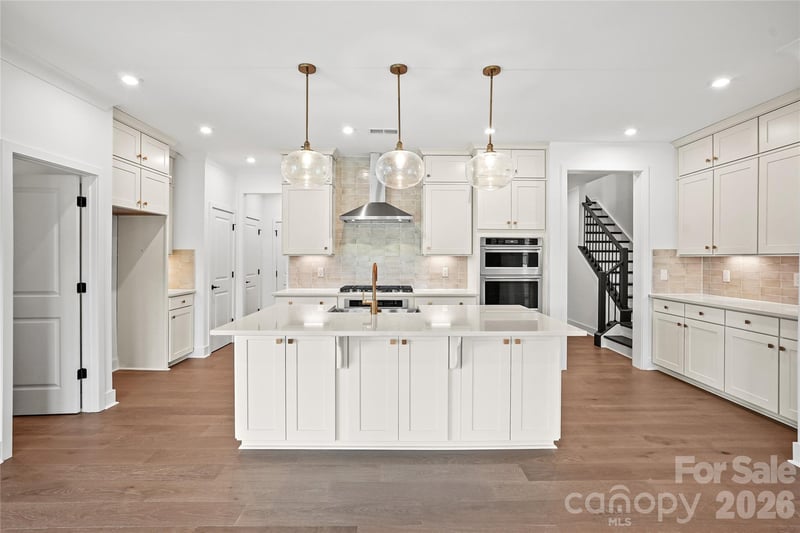 13907 Penbury Ln, Charlotte, NC 28278