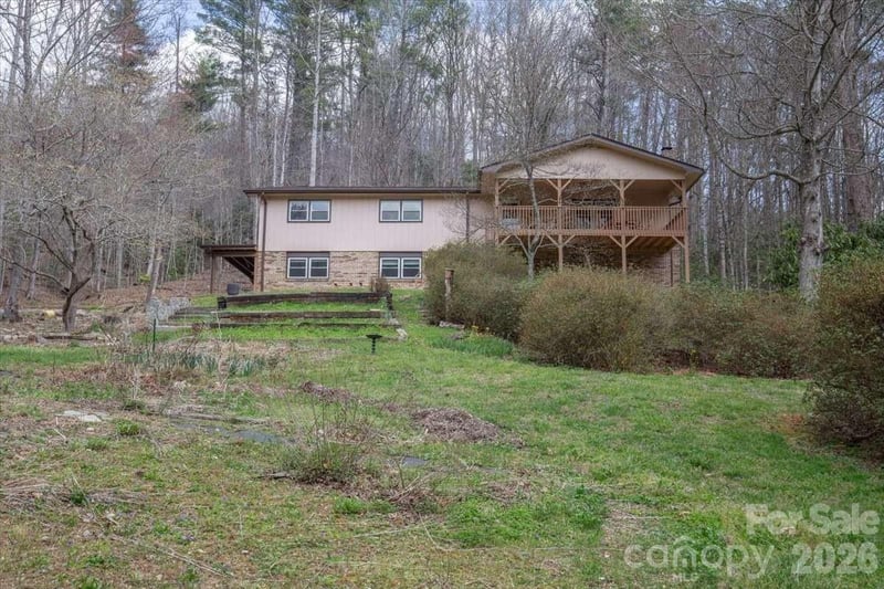 972 Harper Rd, Hendersonville, NC 28792