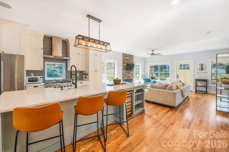 156 Bradley St, Asheville, NC 28806