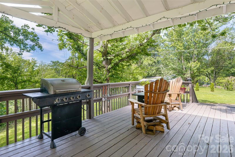 345 Lower Grassy Branch Rd, Asheville, NC 28805