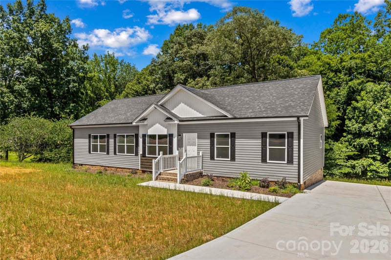 630 Martin Luther King Jr Rd, Mocksville, NC 27028
