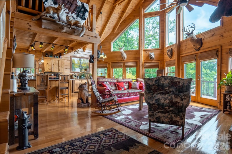300 Williams Cir, Lake Lure, NC 28746