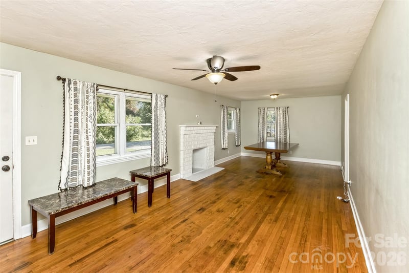 30 Valley Hill Dr, Canton, NC 28716