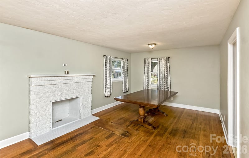 30 Valley Hill Dr, Canton, NC 28716