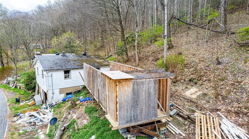 2828 Chandler Creek Rd, Mars Hill, NC 28754