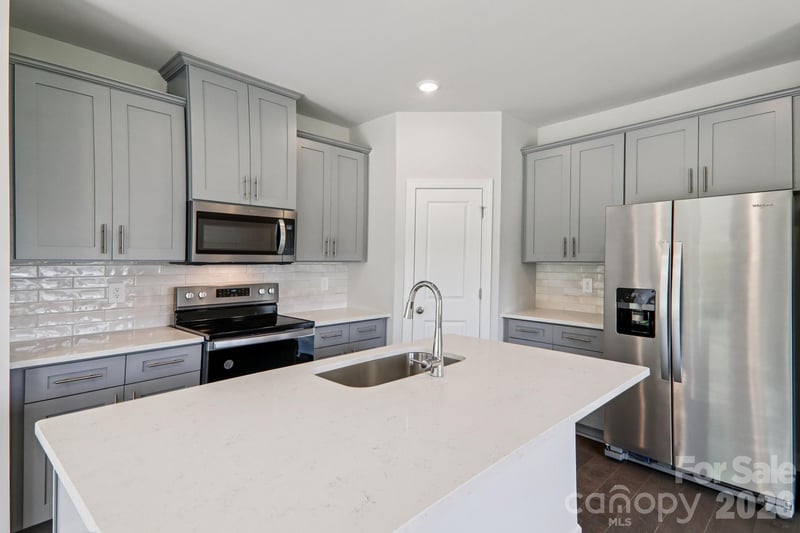 9029 Foggy Brook Loop, Charlotte, NC 28216