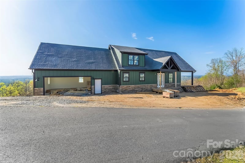 4898 Soaring Top Ln, Lenoir, NC 28645